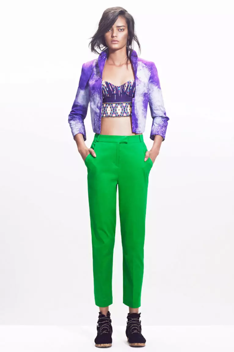 Što obući zelene hlače (70 fotografija): ženski modeli, ljetne slike 2021 990_19