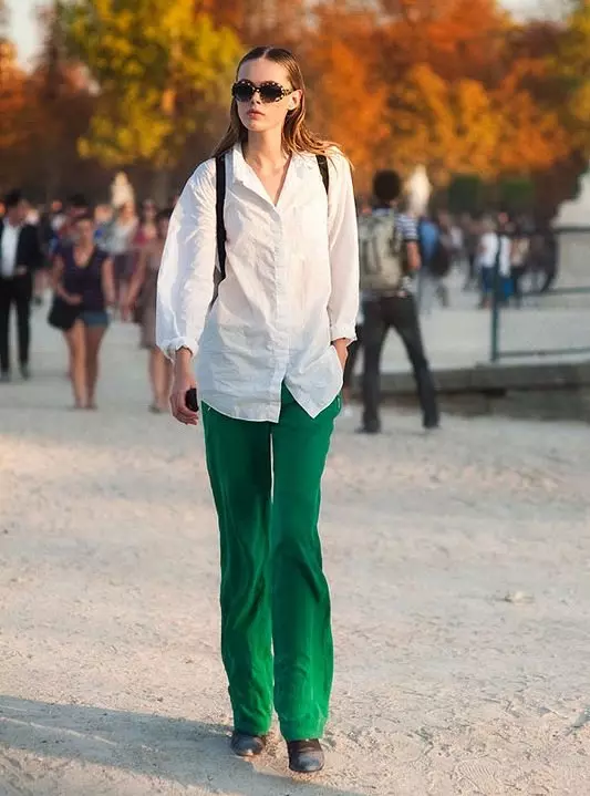 什麼穿著綠色褲子（70張照片）：女性型號，夏季圖像2021 990_45