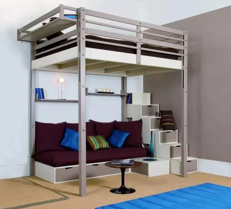 Bed-attics na may sofa (66 mga larawan): na may sofa sa ibaba para sa mga magulang at iba pang dalawang-tier na mga pagpipilian sa transpormer, natitiklop na mga modelo na may isang gumaganang lugar 9920_41