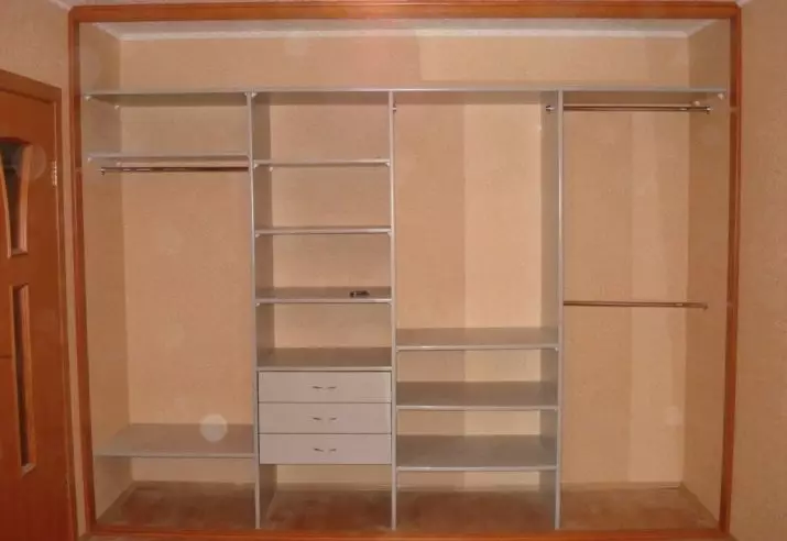 內置臥室櫥櫃（55張照片）：大型內置角櫃和小型衣櫃的設計 9928_33