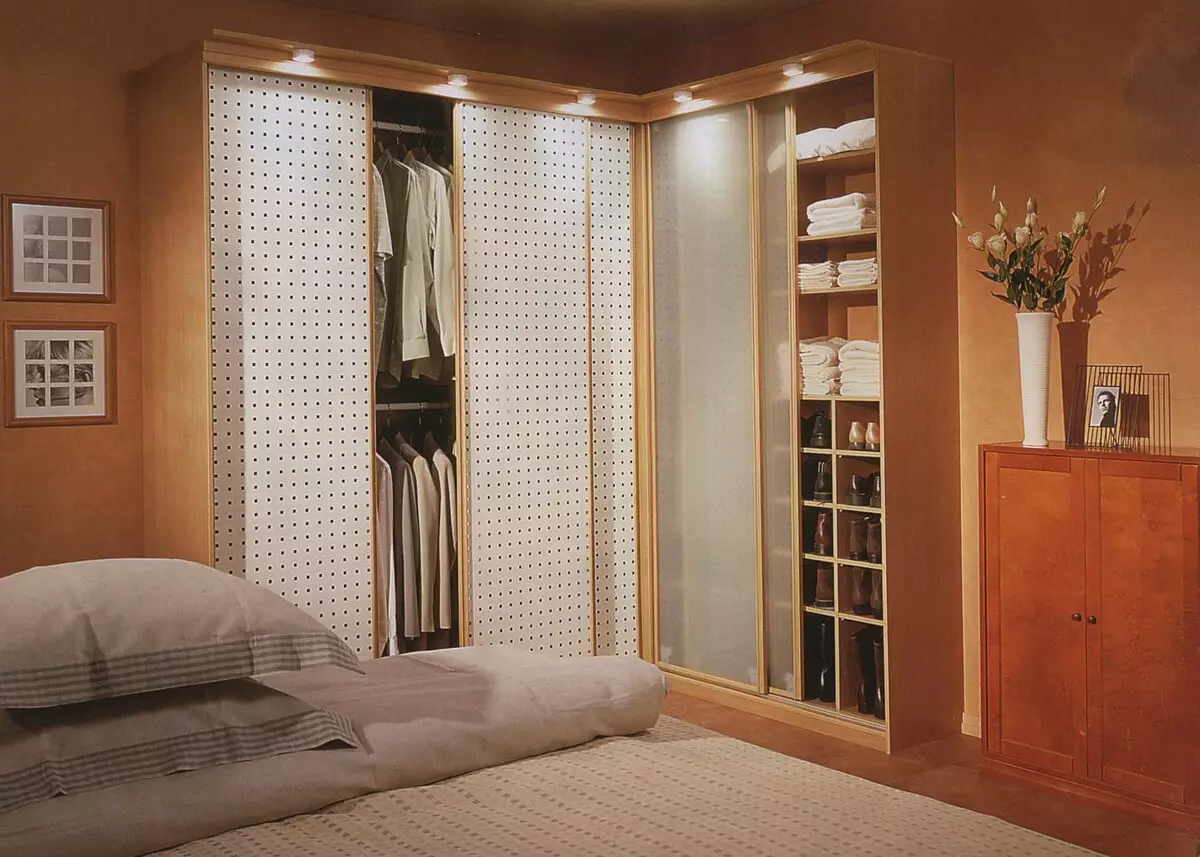 အိပ်ခန်းအတွင်းရှိထောင့်ဗီရို (60) - built-in radius cabinets ၏ဒီဇိုင်းနှင့်အရွယ်အစားများ, 9934_28