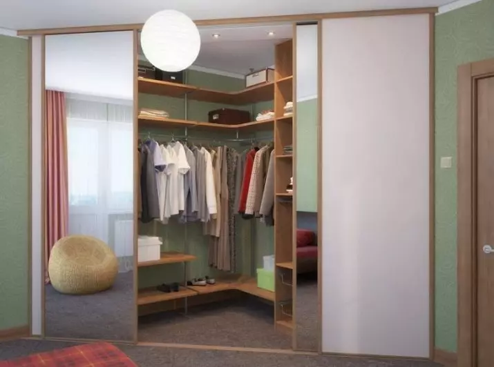 Nurgakapid magamistoas (79 fotot): väikeste sisseehitatud peade ja modulaarsete kappide disaini ideed peegliga, nurkade riidekappide joonised 9942_79