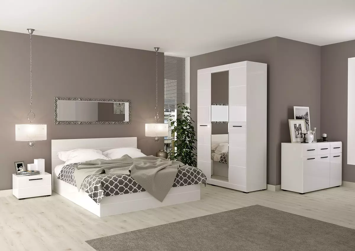 Slaapkamer met 'n wit bed (40 foto's): Pragtige voorbeelde van interieurontwerp met 'n bed van eko-boom en yster wit 9963_10