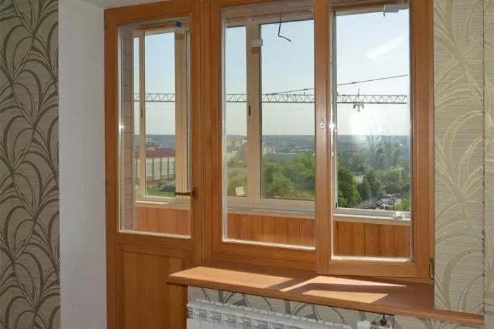 Porte balcone: larghezza della porta in plastica standard, altezza dell'altezza della porta del PVC sul balcone nella casa del pannello 9969_19