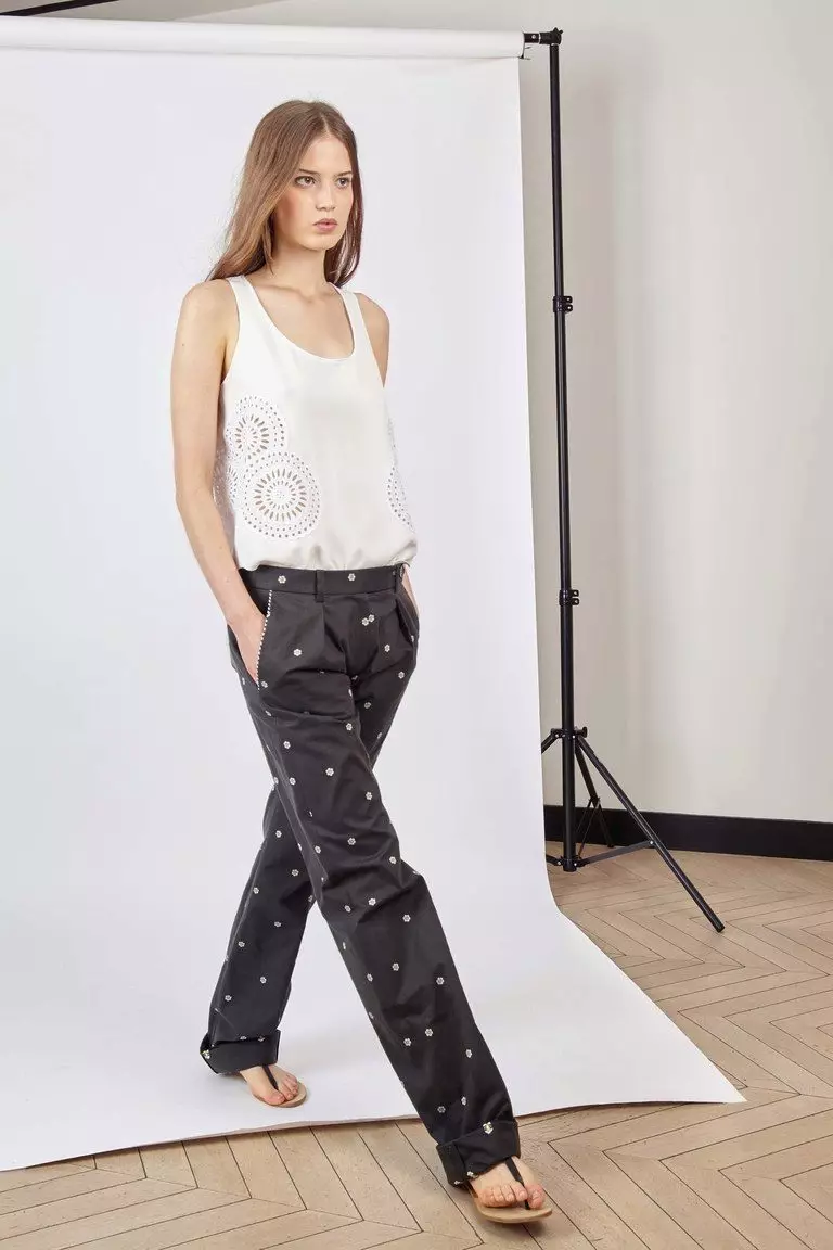 Chinos bukser (92 billeder): Kvinders modeller af Chinosov, hvad du skal bære 999_8